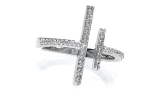 Sterling Silver Round Diamond Bisected Parallel Bar Band Ring 0.09 Cttw Sterling Silver Round Diamond Bisected Parallel Bar Band Ring 0.09 Cttw